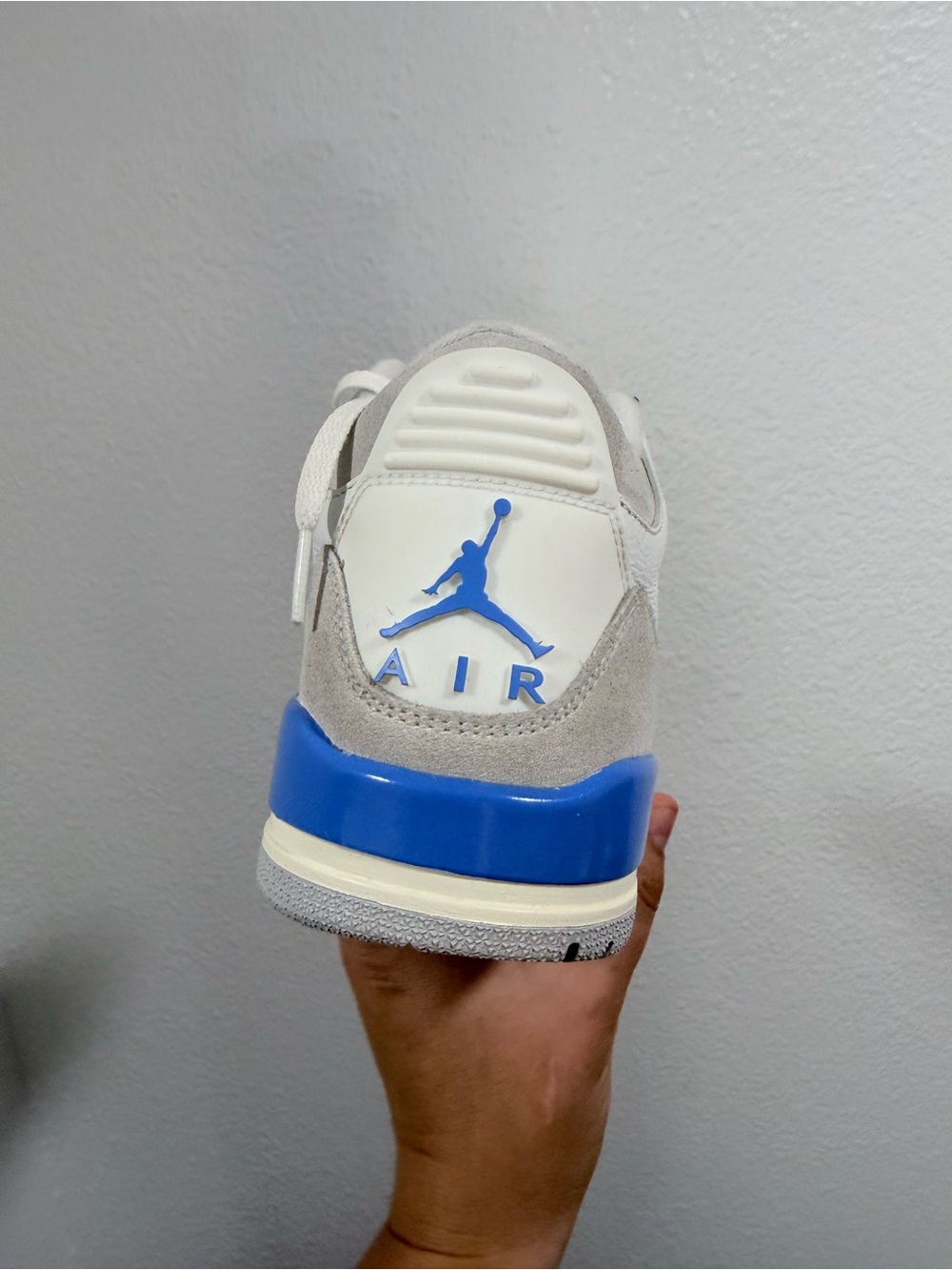 Jordan retro 3 white and blue - Picture 3 of 9